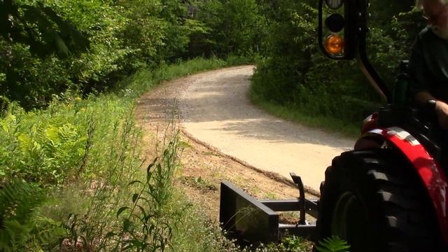 Learning to grade a road with my TYM T25 tractor and a land plane смотреть онлайн