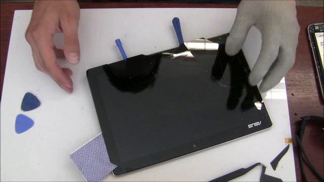 ASUS Z300 10'' Tablet - Replace and repair LCD Screen with Touch Digizer by CrocFIX смотреть онлайн