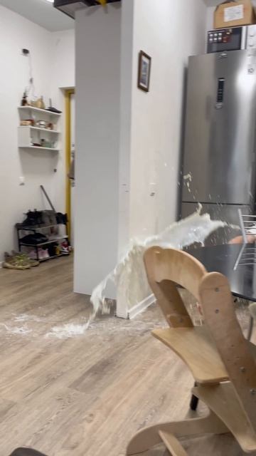 Молоко Фонтан 🥛 смотреть онлайн