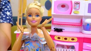 Ох уж эти куклы – Открываем с Барби японский ресторан! Игры в готовку для девочек