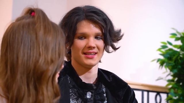 भूतिया घर में स्लीप ओवर! भूतिया घर में 24 घंटे का दौरा смотреть онлайн