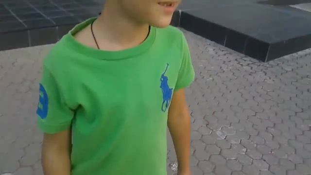 Галава в мусорке LOL!