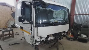 Кабина Мерседес-Камаз. После Дтп. Крутой окрас цвет БЕЛЫЙ ПЕРЛАМУТР