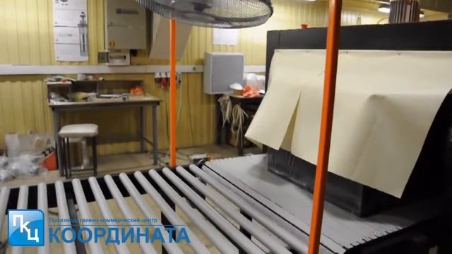 Термоупаковочная машина ТМ 1Р М1 ручная, упаковка коробов смотреть онлайн