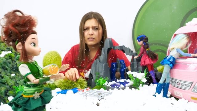 Куклы Сказочный Патруль заколдованы? Видео для девочек про игрушки Той Клаб смотреть онлайн