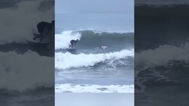 Slow wave at Batu Bolong Beach Canggu смотреть онлайн