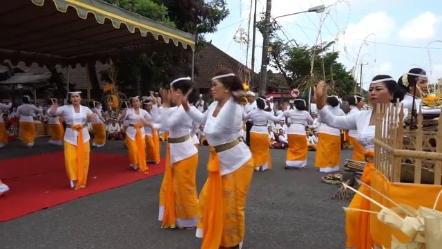 Karya Dirgayusa Bumi Ring Pura Dalem Desa Adat Pekraman Beng Lan Gianyar