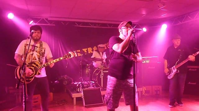 DIE TRAKTOR - Frei sein (Live in Bad Homburg 23.04.2016) смотреть онлайн