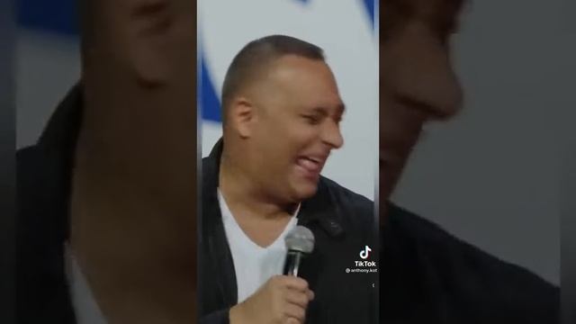 Как русские сантехники над американцами издевались смотреть онлайн