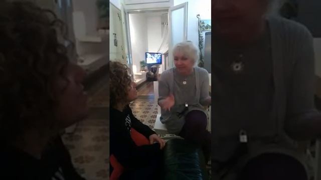 Добро пожаловать в итальянский дом гостеприимства. Милан Италя смотреть онлайн