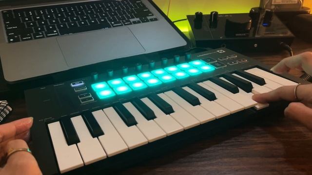 The 1975 - Somebody Else (Launchkey Mini MK3 - Song Remake by Mel Octav) смотреть онлайн
