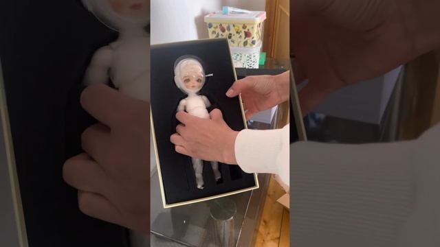 Распаковка шарнирной куклы из Китая . Мастер LIANGYU . Девочка с мейкапом. смотреть онлайн