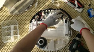 Ремонт робота-пылесоса Xiaomi Robot Vacuum-Mop Essential, Mijia G1. Не видит контейнер для пыли.