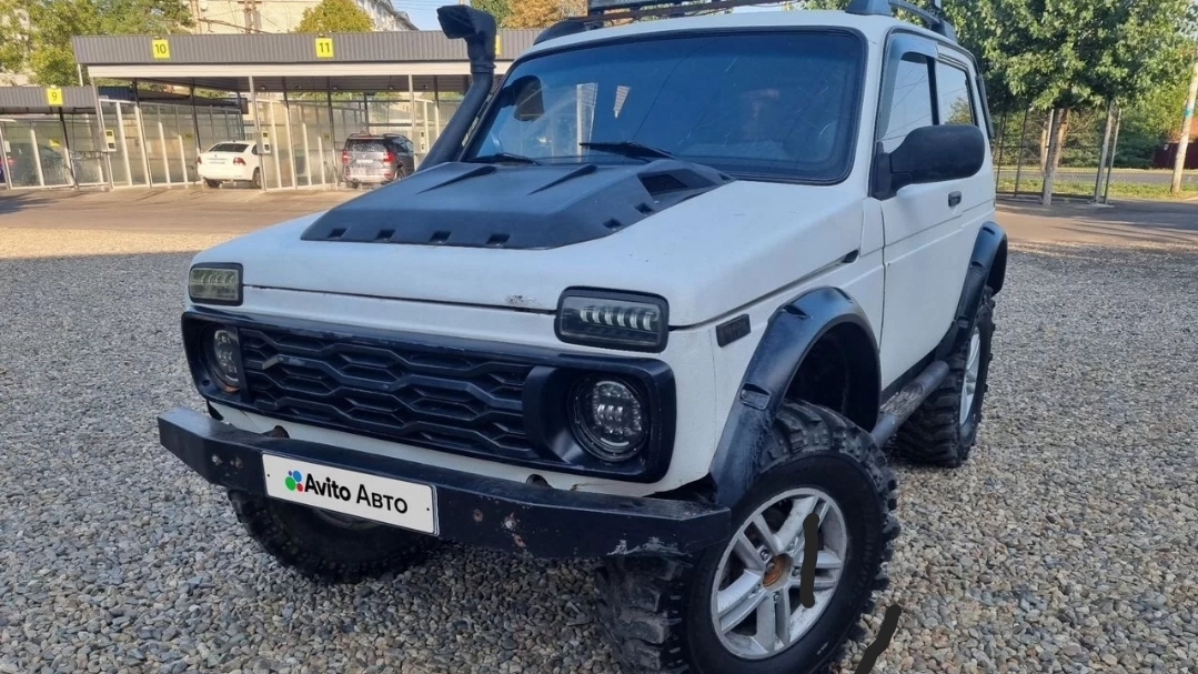 NIVA 4×4 2011г 1.7 МТ смотреть онлайн