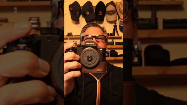 Kodak Disposable and Mirrorless Camera Hybrid?!?! смотреть онлайн