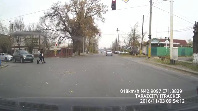 Нарушители ПДД города Тараз ГРНЗ 823AF08 смотреть онлайн