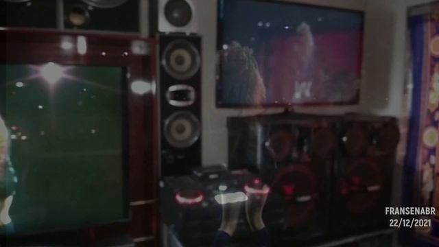 ROGER WATERS - PINK FLOYD - ANOTHER BRICK IN THE WALL - 4K - LIVE IN BERLIN JULY 21, 1990 REMASTERE смотреть онлайн
