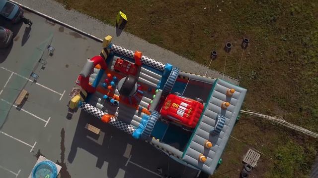Рекламный ролик надувных батутов смотреть онлайн