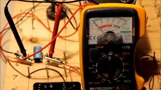 Capacitor Discharge смотреть онлайн