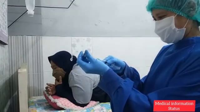injection video girl crying hospital ||how to insert injection in hospital смотреть онлайн
