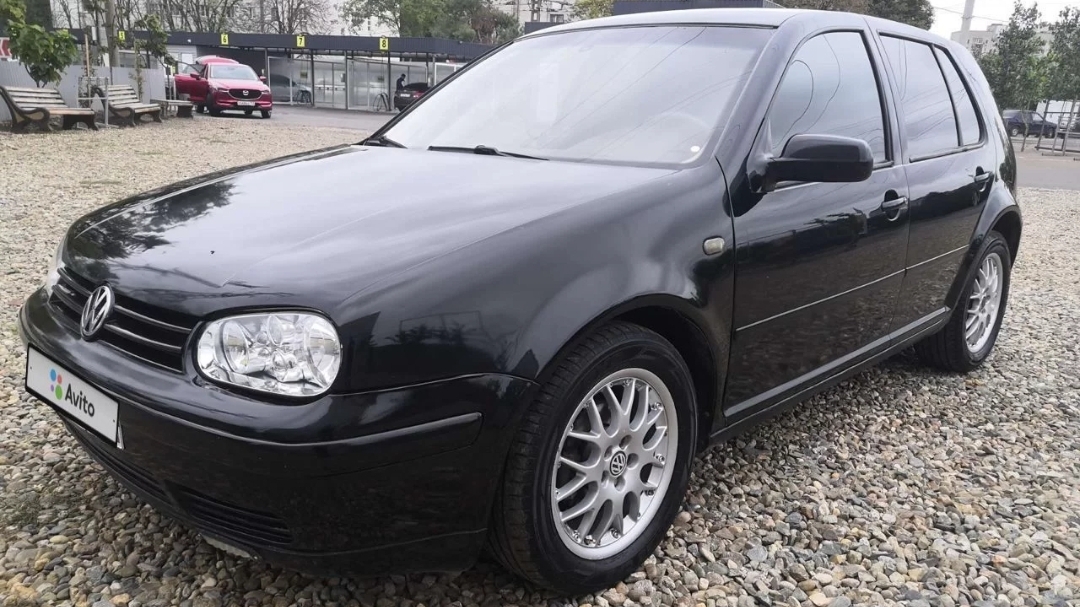 Volkswagen Golf 1.6 2000г. смотреть онлайн