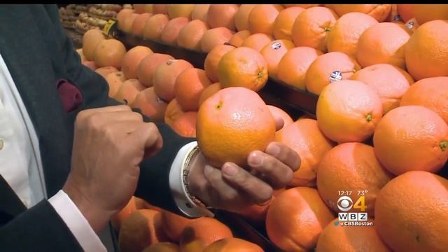 Fresh Grocer: Picking Out Citrus In The Summer смотреть онлайн