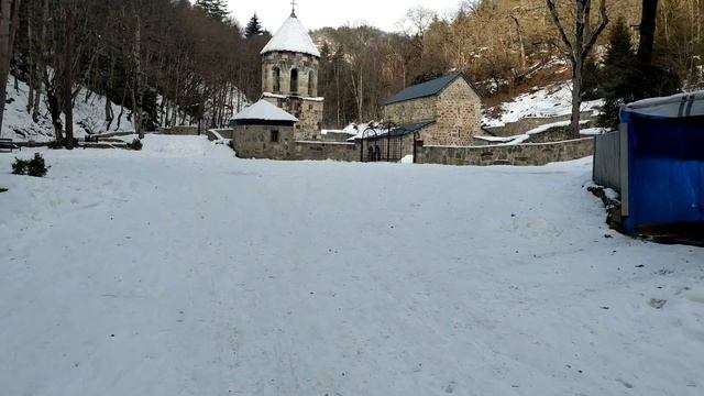 Green monastery / მწვანე მონასტერი смотреть онлайн