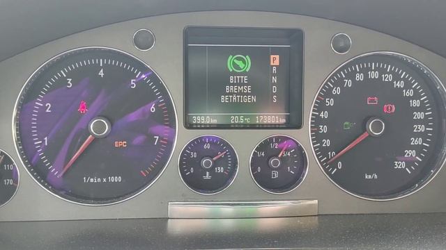 Volkswagen Phaeton cluster going nuts смотреть онлайн