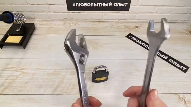 THE EASIEST WAY TO OPEN THE LOCK WITHOUT A KEY \ САМЫЙ ПРОСТОЙ СПОСОБ ОТКРЫТЬ ЗАМОК БЕЗ КЛЮЧА смотреть онлайн