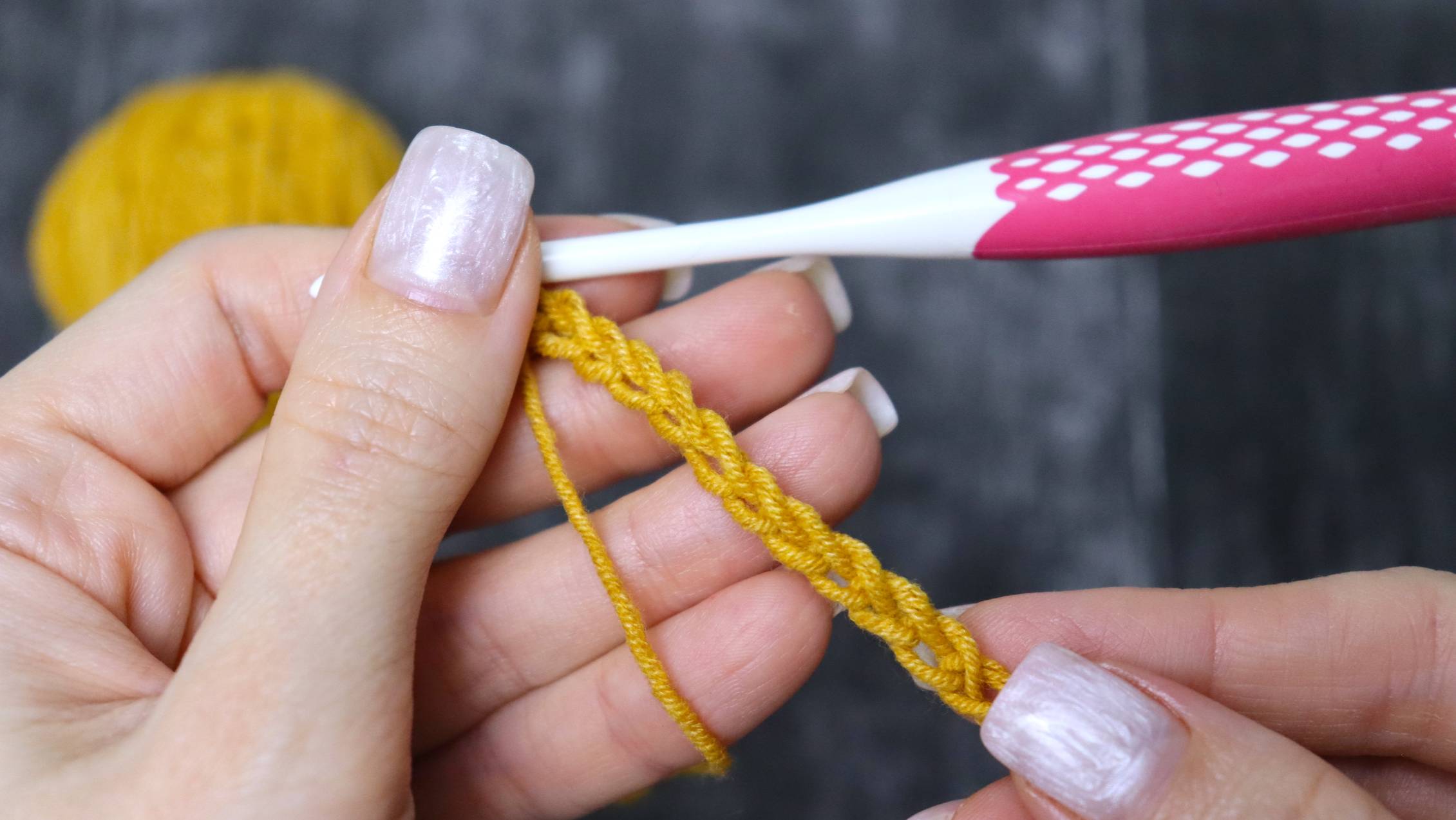 Проще некуда. Показываю наглядно, как вязать воздушные петли крючком смотреть онлайн