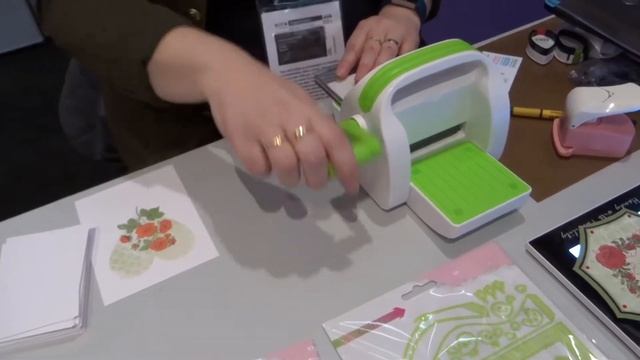 Mini vyrezávatko смотреть онлайн