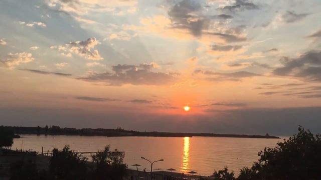 Закат в Черноморском (ускоренное видео для нетерпеливых)