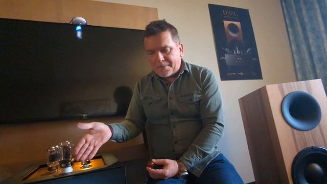 Lukssz Fikus Discusses the Horizon part 3 смотреть онлайн