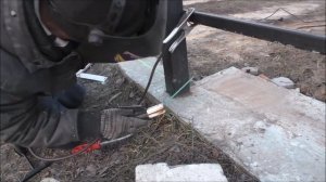 Как выровнять металлический столб забора | Забор из профнастила