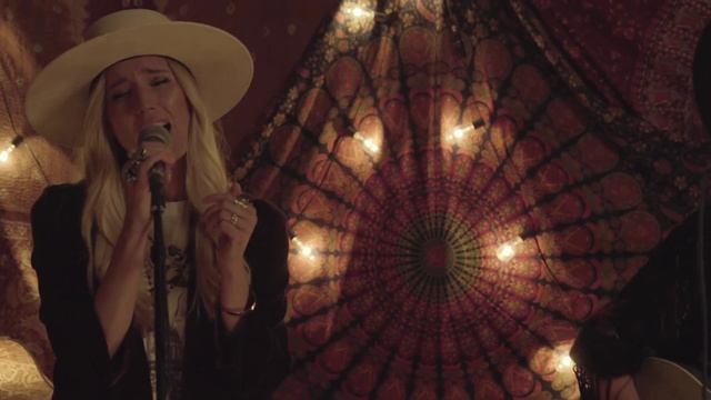 The Sisterhood Band - Doors (Live Acoustic Session 2018) смотреть онлайн