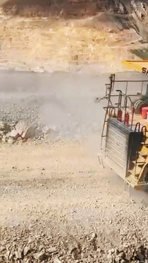 Карьерный самосвал SANY SKT130S