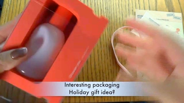 Glossier You. Perfume Unboxing смотреть онлайн