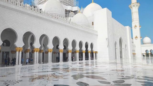 Sheikh Zayed Grand Mosque Courtyard смотреть онлайн
