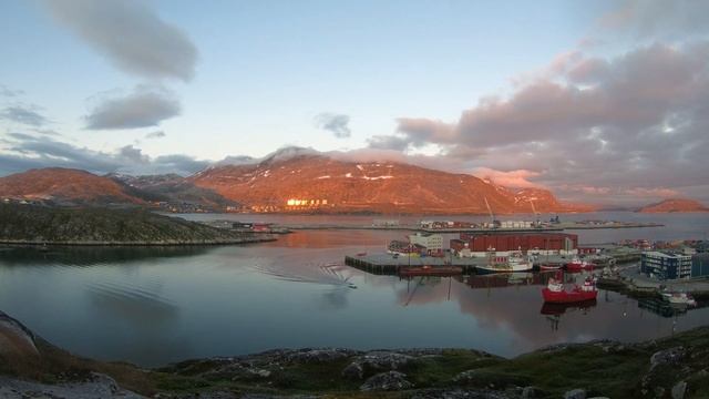 Sundown, life beside a port Nuuk Greenland. смотреть онлайн