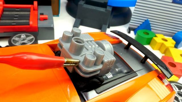 Супергерои Марвел в Автомастерской Дениса: Игры для мальчиков с Халком и Альтроном смотреть онлайн