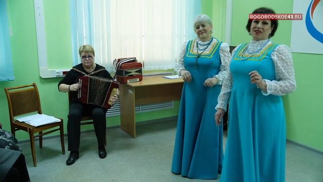 СУНСКАЯ "КАЛИНКА" ДАЛА ДВА БЛАГОТВОРИТЕЛЬНЫХ КОНЦЕРТА В БОГОРОДСКОМ РАЙОНЕ.mp4 смотреть онлайн