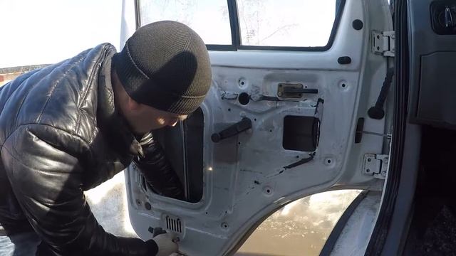 Замена механического стеклоподьемника на Газеле часть 2 смотреть онлайн