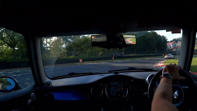 Mini Cooper S R53 Brands GP September 2023 Session 1 смотреть онлайн