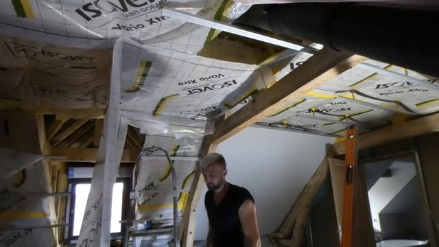 EPISODE 53 / MAISON RENOVATION : ON COMMENCE L ISOLATION DU SOL смотреть онлайн