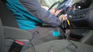 Установка Китайского Головного Устройства и Камеры заднего вида для Volkswagen Tiguan 2011