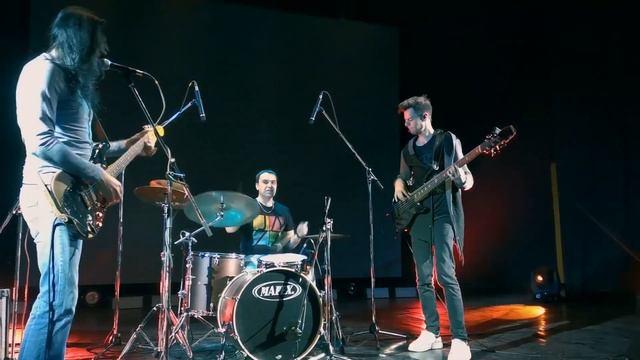 Collini Blues Balls - Wait Until Tomorrow (J Hendrix) смотреть онлайн