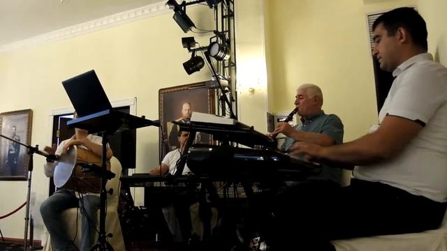 Сейран Аштаракский кларнет играет танец +7 903 700 25 34 смотреть онлайн