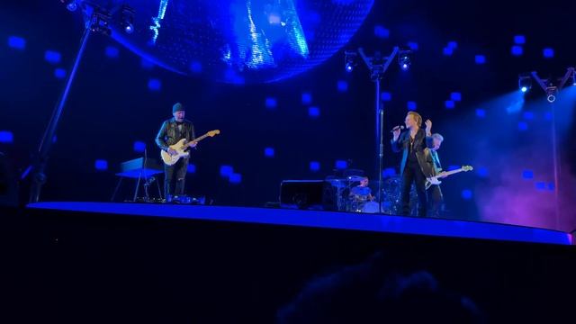 U2 Ultra Violet (Light My Way), Sphere Las Vegas 2/18/2024 Live Front Row смотреть онлайн