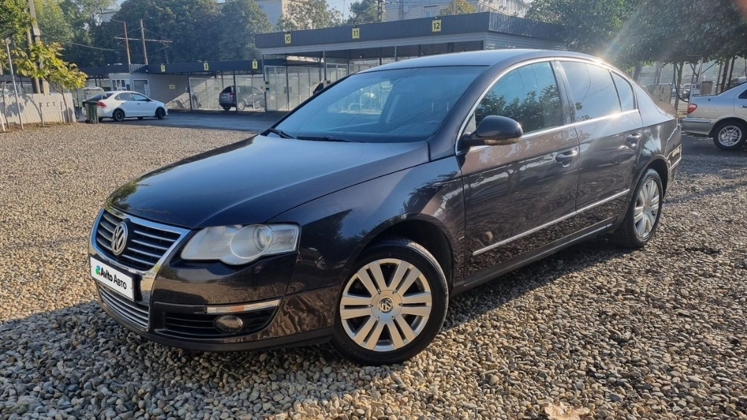 Volkswagen Passat B6 2010г 1.8 АТ смотреть онлайн