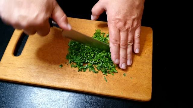 Эту картошку съедают первой! Рецепт запеченной картошки с яйцами – просто и вкусно